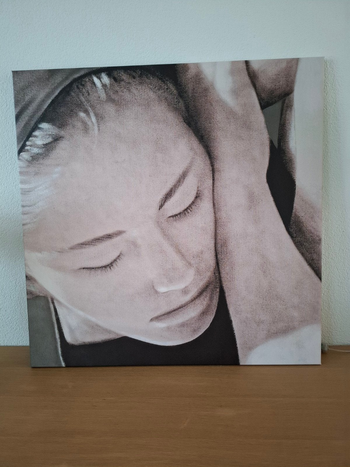 Canvas Schilderij: Vrouw met Gesloten Ogen, Ophalen, Zo goed als nieuw, Schilderij, 75 tot 100 cm
