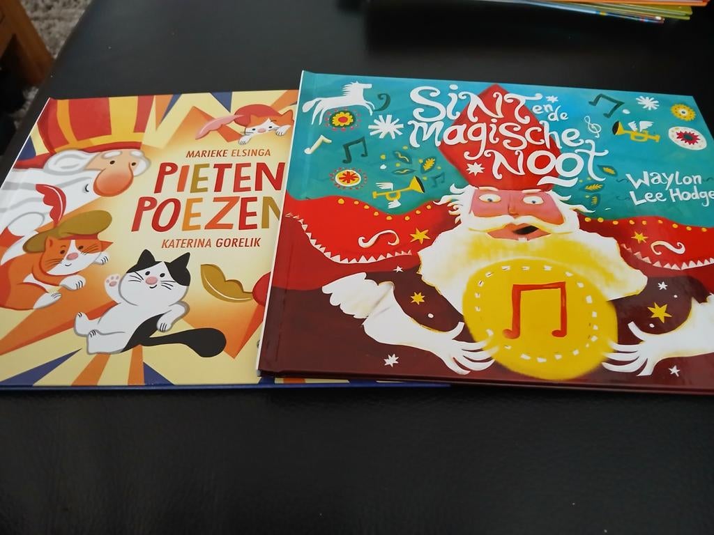 2 Sinterklaasboeken, Diversen, Sinterklaas, Ophalen of Verzenden, Nieuw