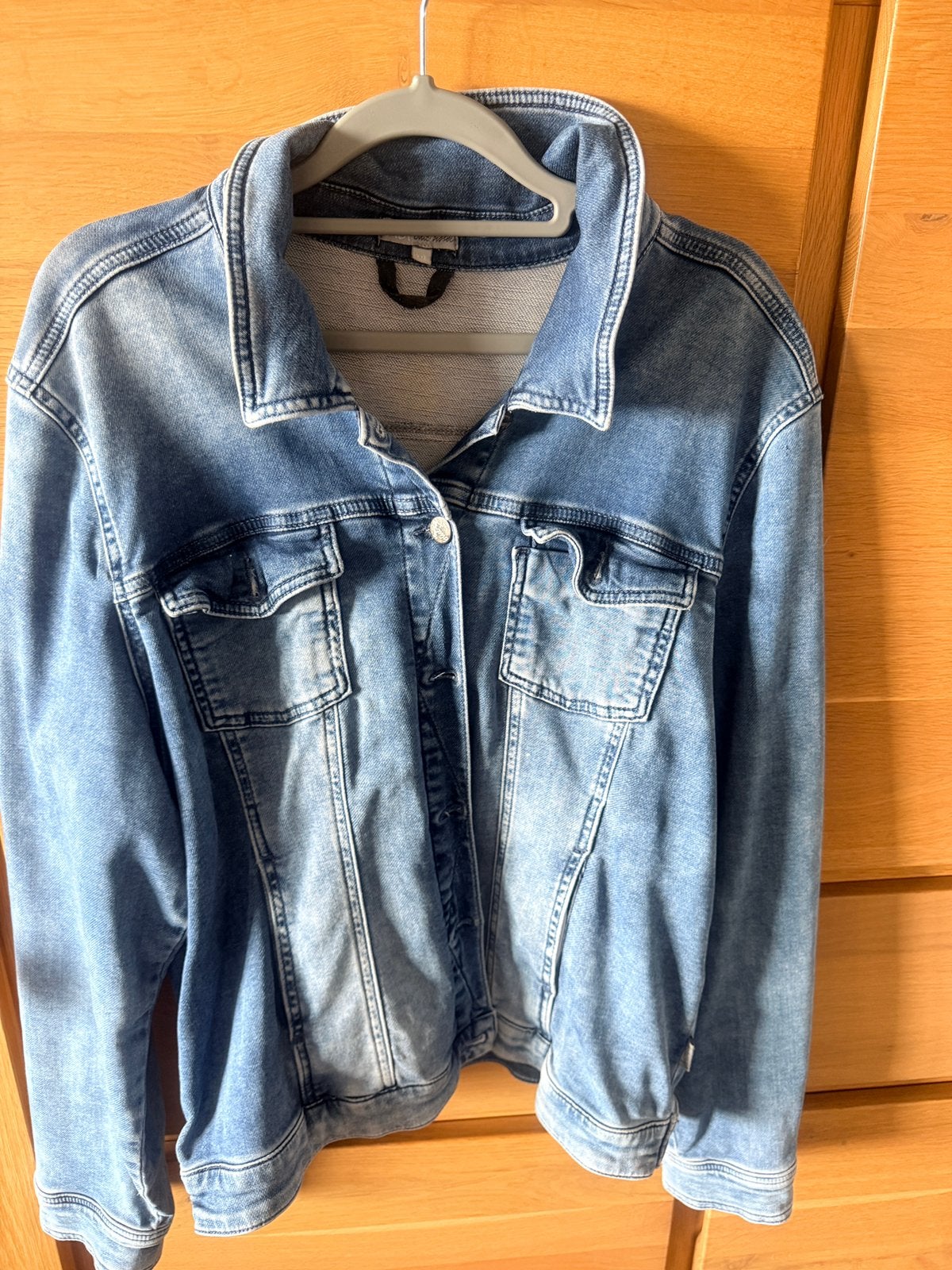 Dames spijkerjasje maat xxl, Ophalen of Verzenden, Zo goed als nieuw, Maat 42/44 (L), Blauw
