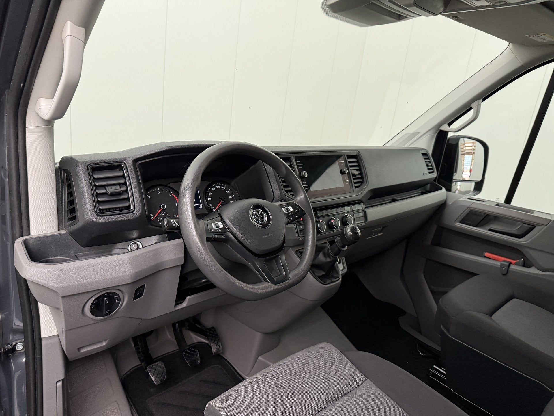 Volkswagen Crafter 2.0TDI 140PK L3H3 Highline | Navigatie |, Auto's, Voorwielaandrijving, Gebruikt, Euro 6, 4 cilinders