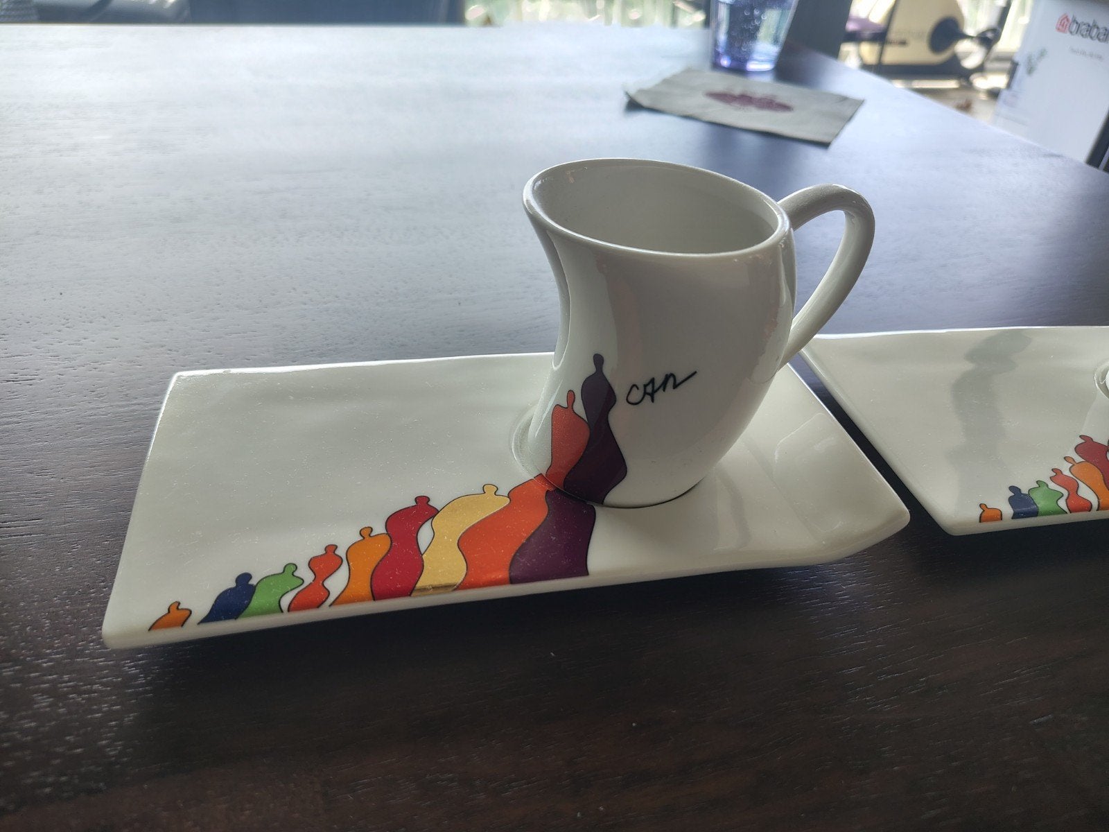 2 mooie en exclusieve kop en schotels van Artihove, Ophalen, Zo goed als nieuw, Overige stijlen, Kop(pen) en/of Schotel(s)