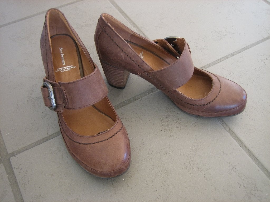 Nieuw! Zeer mooie bruine leren pumps 5TH AVENUE, 39 snazzeys, Pumps, Bruin, Nieuw, Ophalen of Verzenden