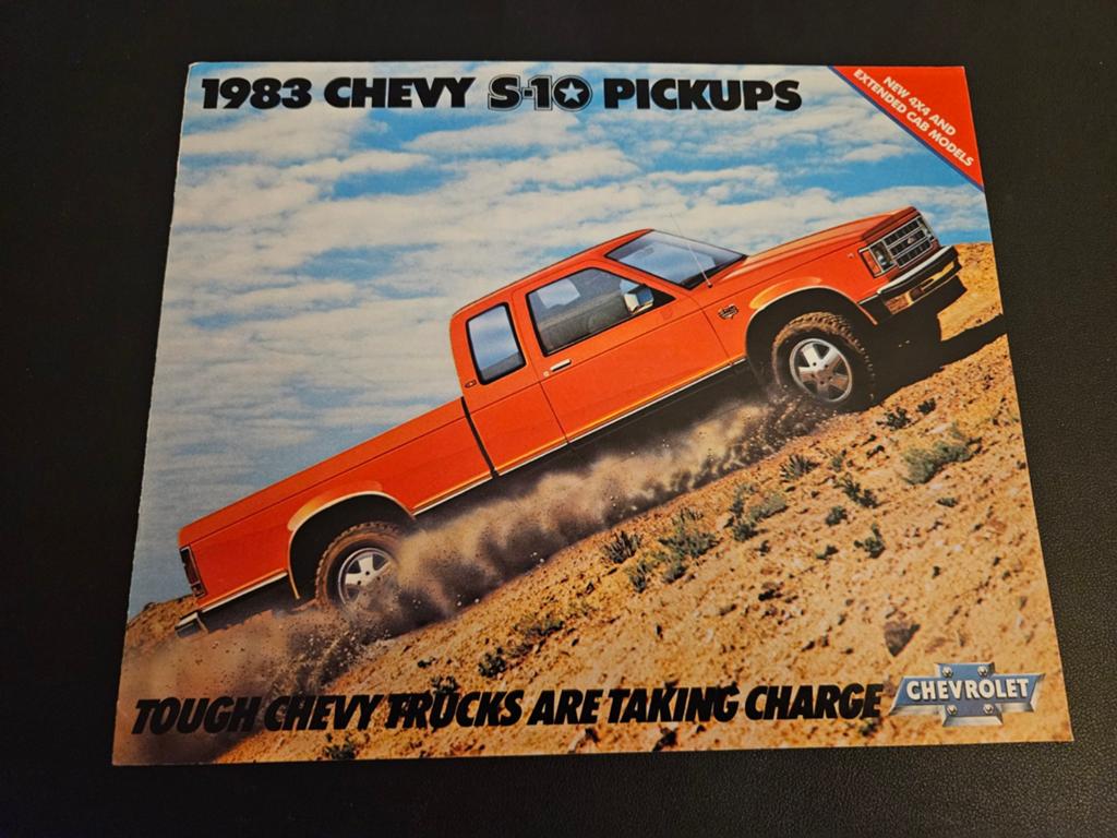Brochure Chevrolet S-10 Pickups 1983 USA, Ophalen of Verzenden, Zo goed als nieuw, Chevrolet