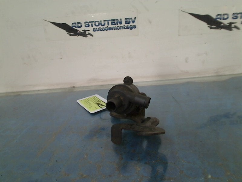 Extra Waterpomp Seat Ibiza IV (6J5) 2012 6R0965561A, Service@seat.de, Seat, Seat Deutschland GmbH, Gebruikt