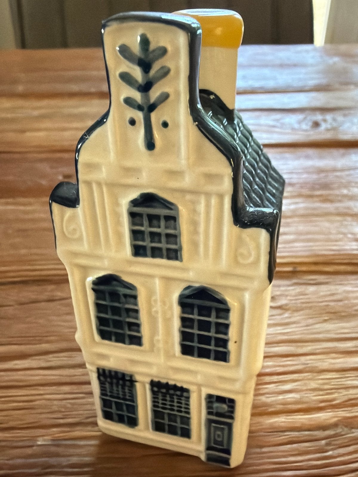 KLM Delfts Blauw huisje nummer 24, Verzamelen, Ophalen of Verzenden, Zo goed als nieuw, 21 t/m 40