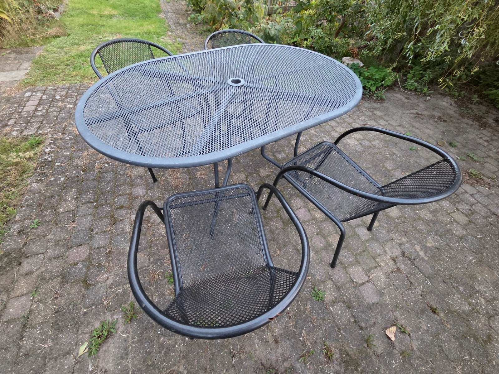 Tuintafel 140x90 cm met 4 stoelen (alleen ophalen), Tuin en Terras, Ophalen, Gebruikt, Ovaal, Metaal