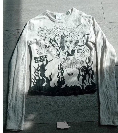 NIEUWSTAAT! Bershka; Anime stretch top; maat S, Wit, Zo goed als nieuw, Lange mouw, Maat 36 (S)