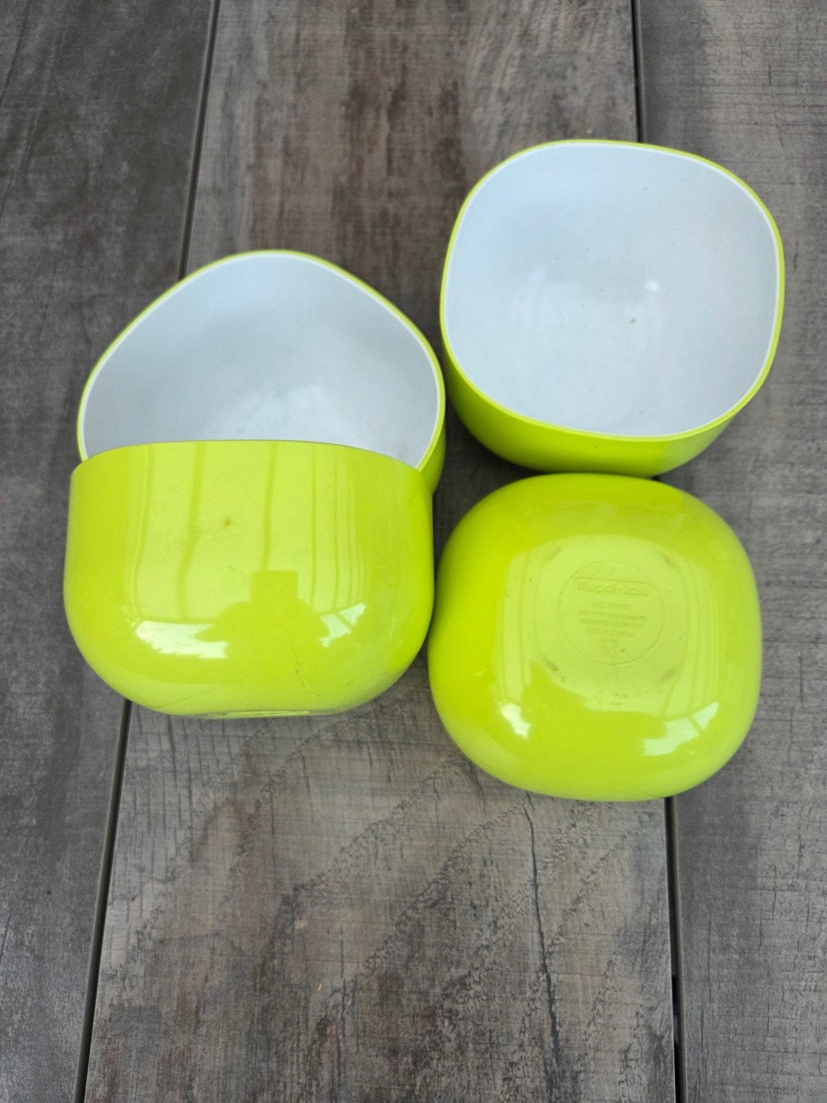 Set van 4 neongele schalen/kommen, Kunststof, Gebruikt, Schaal, Ophalen of Verzenden