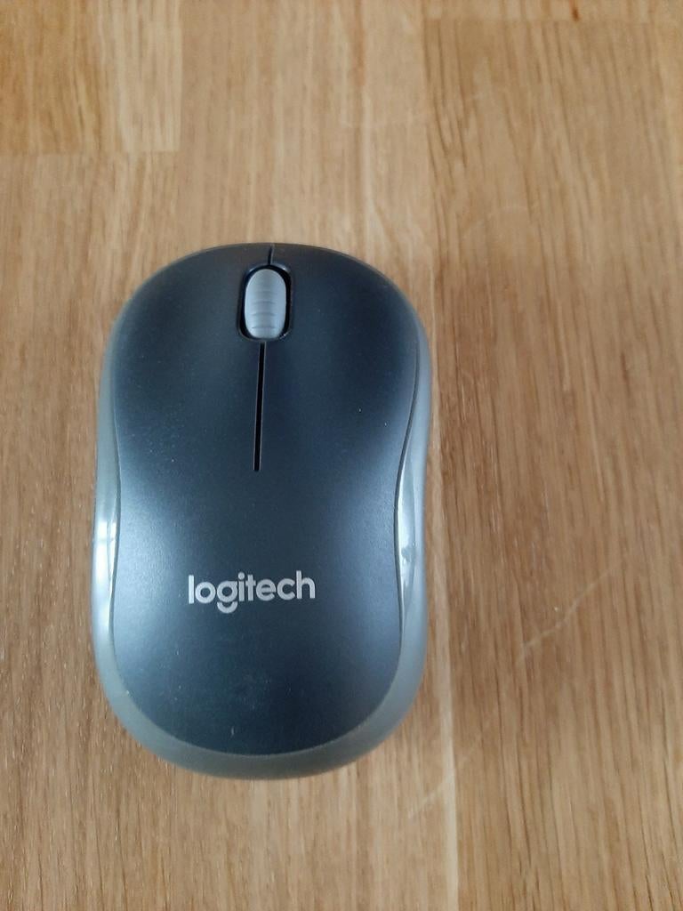 Logitech M185 draadloze muis...., Ophalen