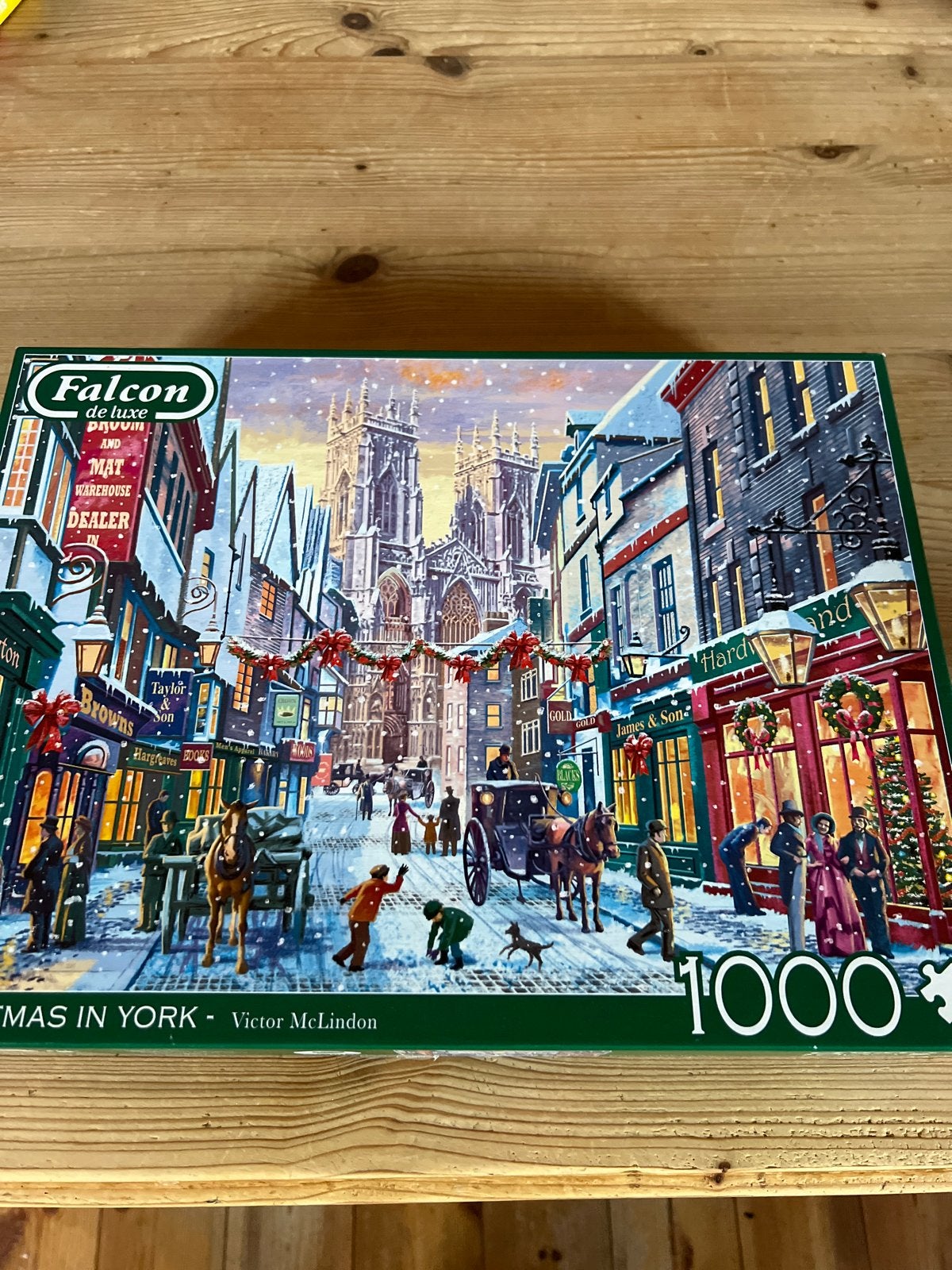 Falcon de Luxe Kerstpuzzel - Christmas in York 1000 stukjes, Ophalen of Verzenden, 500 t/m 1500 stukjes, Zo goed als nieuw, Legpuzzel