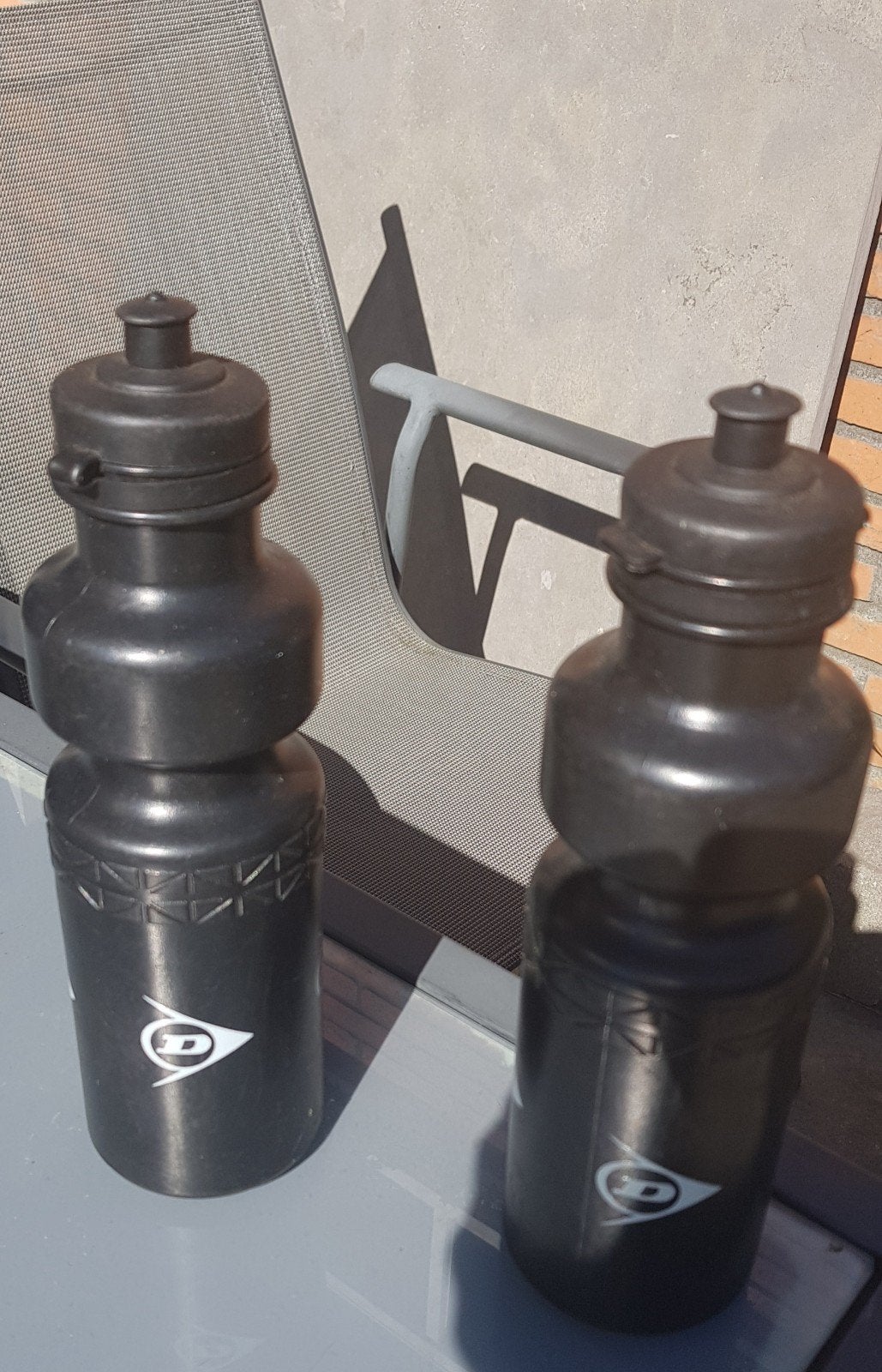 2 bidons Dunlop. Verzendkosten koper. Nooit gebruikt, Ophalen of Verzenden, Nieuw