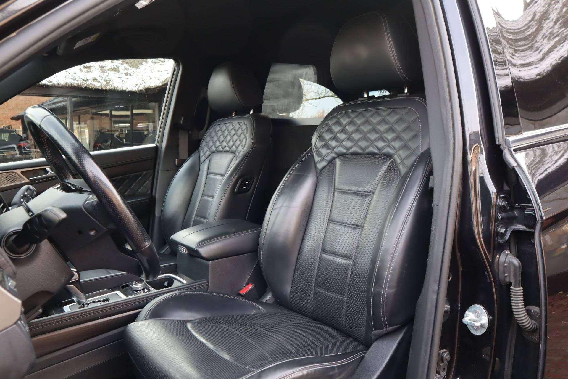 SsangYong Rexton 2.2 e-XDi Sapphire | Stoel/Stuur verwarming, Auto's, Bestelauto's, Automaat, 2157 cc, Gebruikt, 4 cilinders