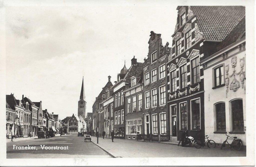 Franeker (Frl.) Voorstaat met Patriciërshuizen, Volk, Auto's, Ophalen of Verzenden, 1940 tot 1960, Ongelopen, Friesland