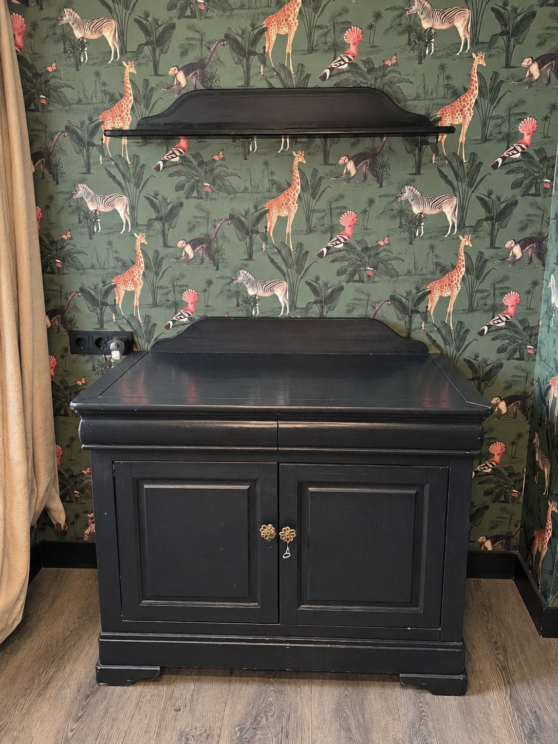 Zwarte klassieke babykamer- ledikant, commode en kledingkast, Ophalen, Gebruikt, 70 tot 85 cm, 140 tot 160 cm