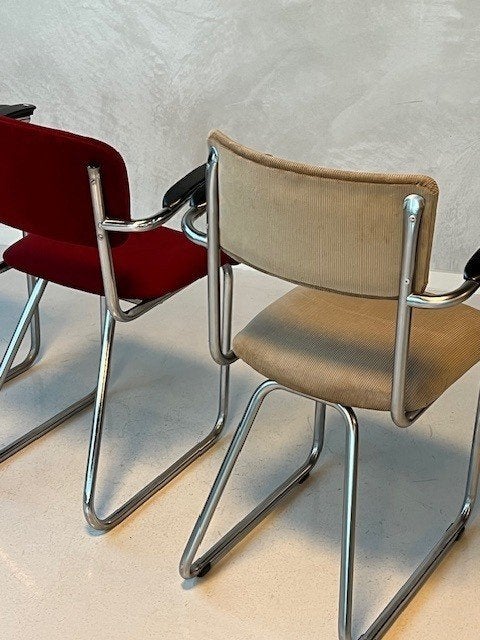 Vintage sledestoelen retro design eetkamerstoelen prijs p/st, Gebruikt, Overige kleuren, Drie, .