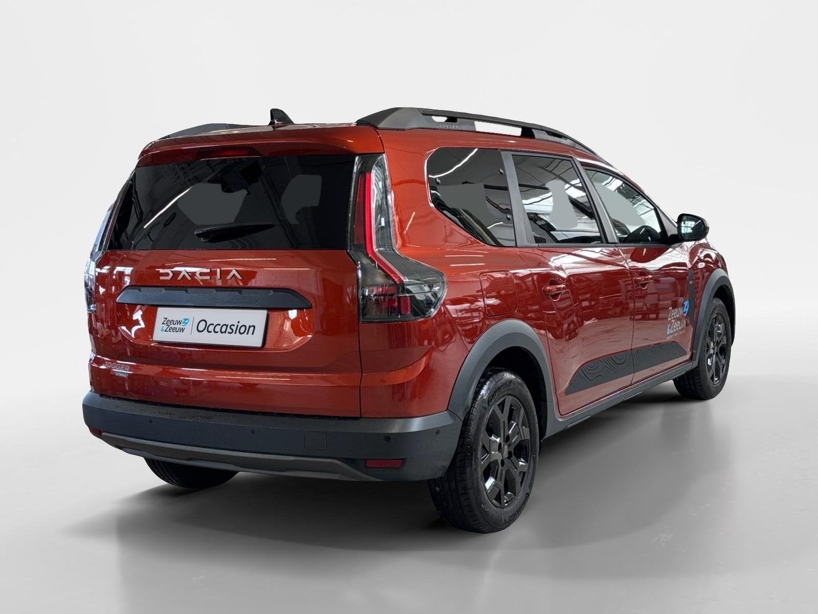Dacia Jogger 1.8 hybrid 155 limited edition 7p AUTOMAAT NAVI, Auto's, Dacia, 12 maanden, Euro 6, 7 stoelen, Origineel Nederlands