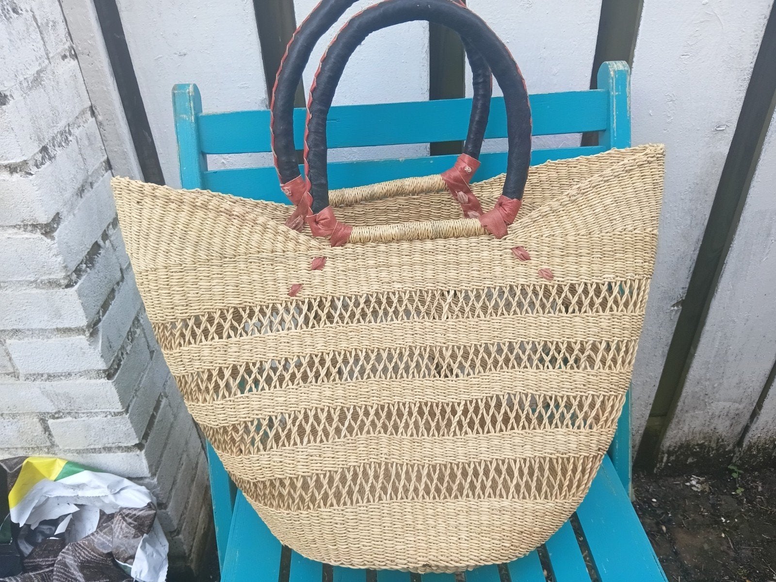 U shopper/tulpmand Ghana Bolgatanga 2 lederen handvatten, Ophalen of Verzenden, Nieuw