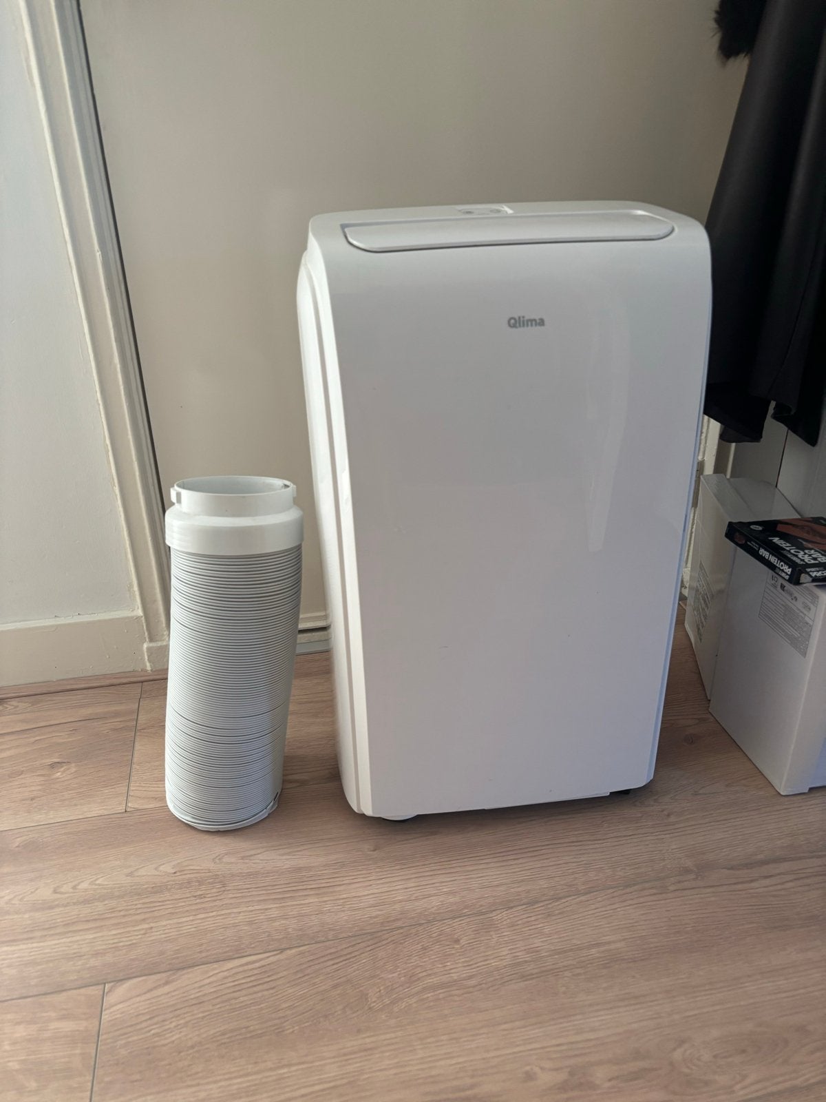 Qlima Airco - Gaat aan, koelt niet constant (voor handige Ha, Ophalen, Minder dan 60 m³, 3 snelheden of meer, Energieklasse A of zuiniger