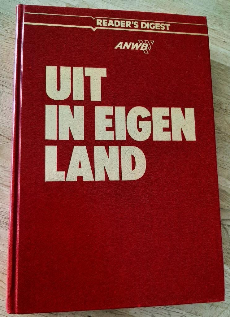 Uit In Eigen Land Reisgids HARDBACK, ANWB, Ophalen of Verzenden, Reisgids of -boek, Benelux