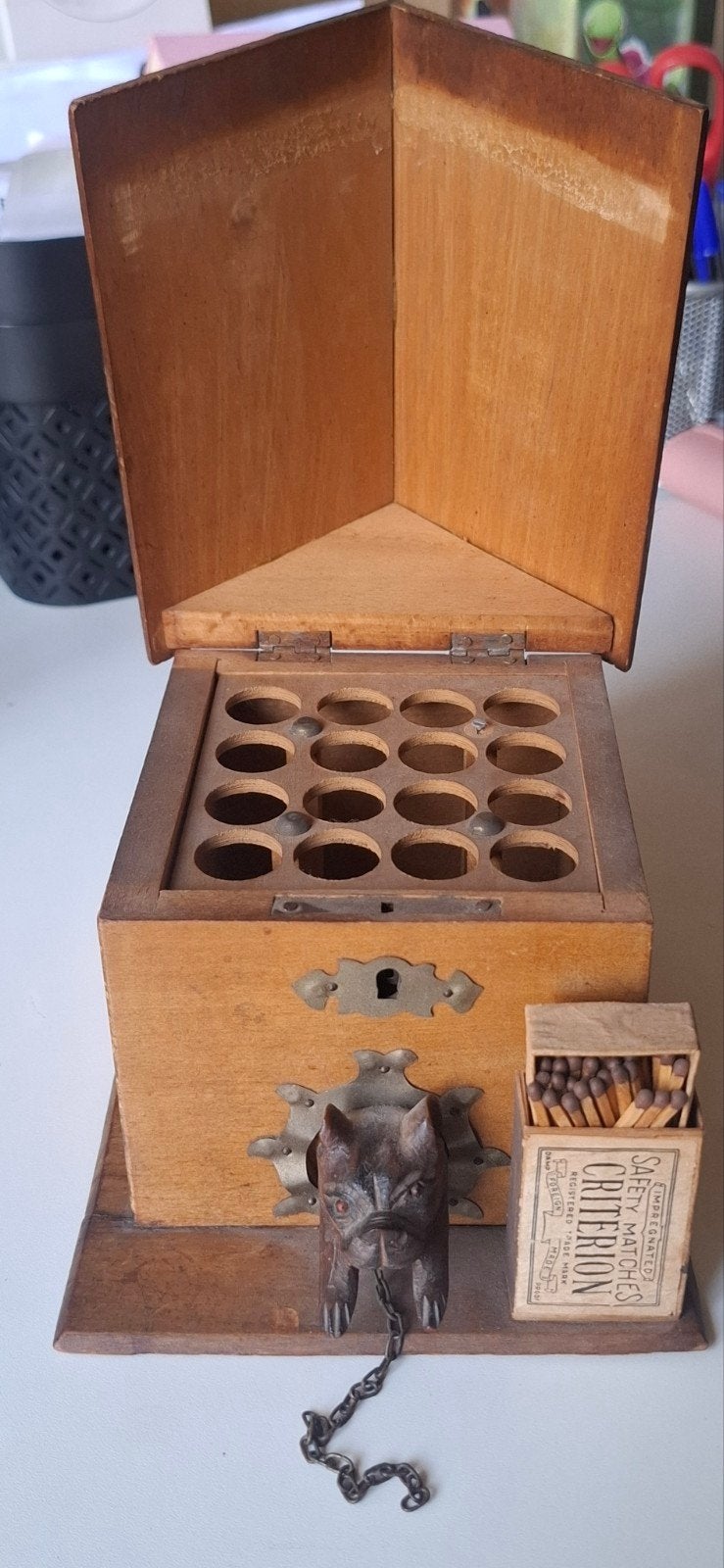 Antiek sigaren bewaardoos Hondenhok rond 1900, Ophalen of Verzenden