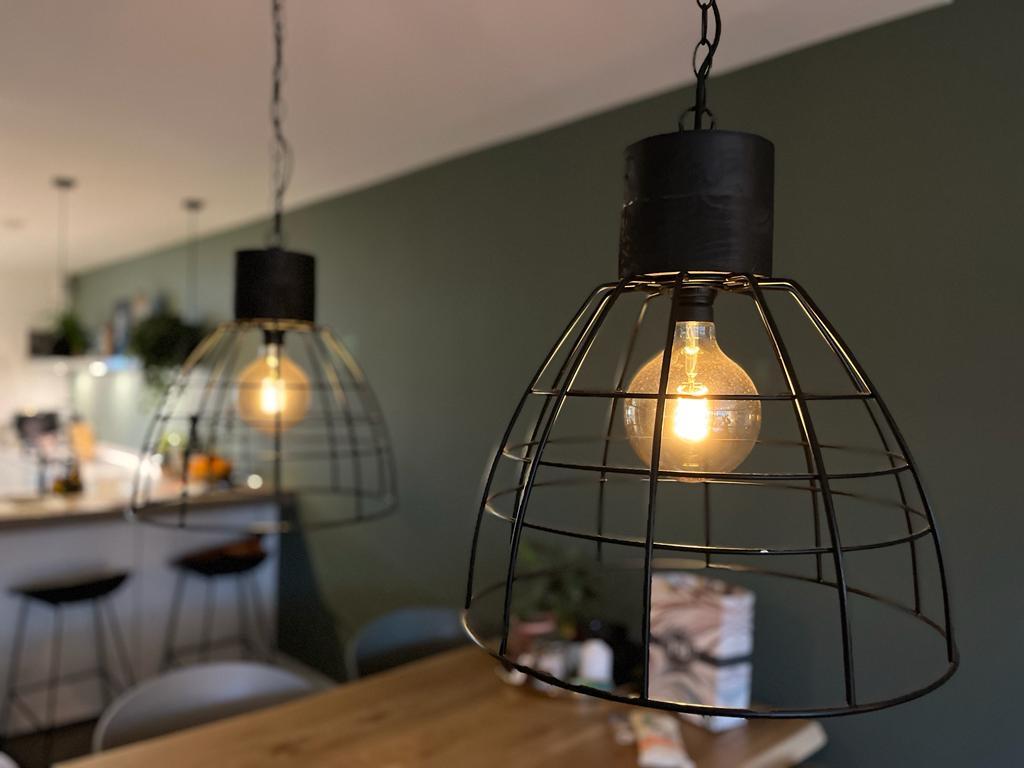 2x Industriële draadstalen hanglampen - Loods5 design, Ophalen of Verzenden, Gebruikt, Metaal, 50 tot 75 cm