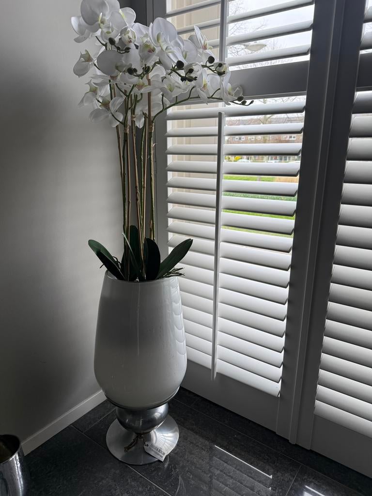 design vaas met metalen voet -Brass & Boom –55 cm, Ophalen, Zo goed als nieuw, Overige kleuren, Overige materialen
