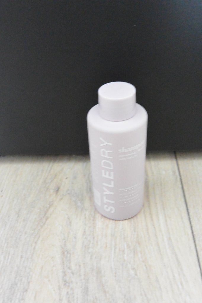 Styledry Shampoo - Nieuw, Ophalen of Verzenden, Nieuw, Shampoo of Conditioner