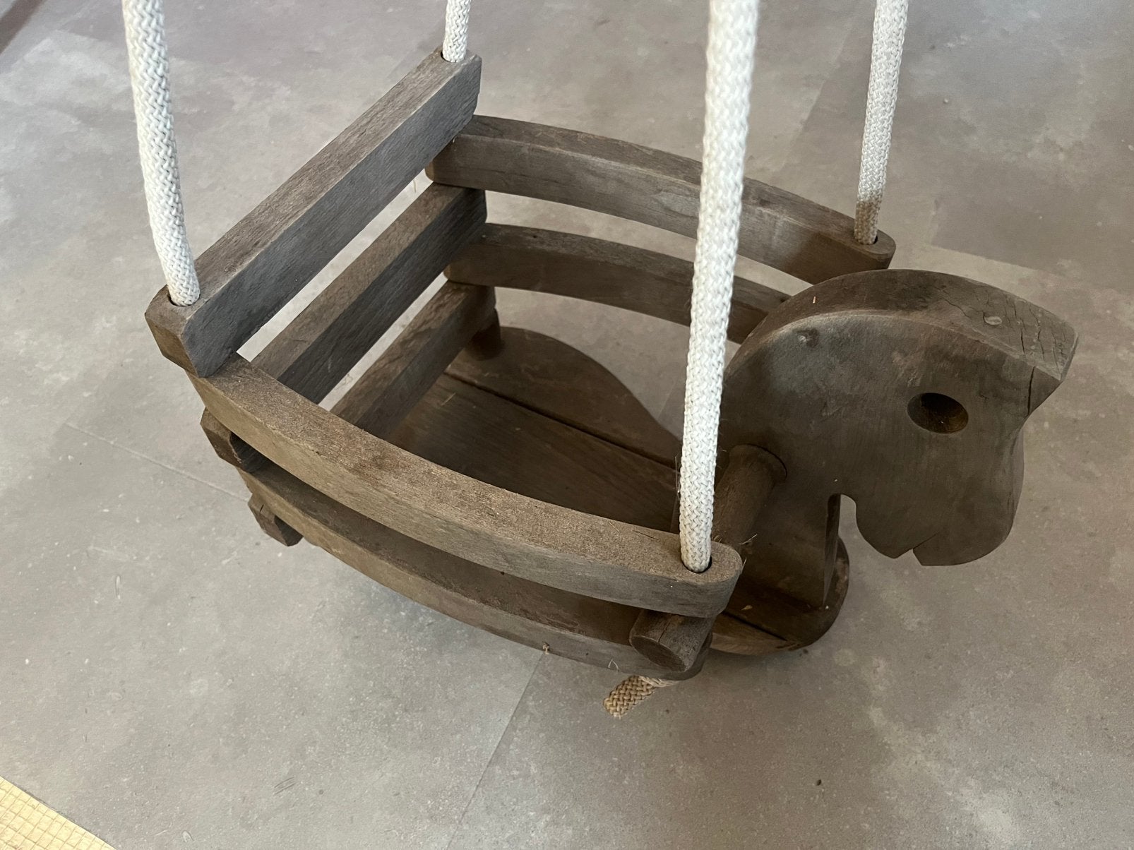 Houten paard schommel voor peuters, Kinderen en Baby's, Ophalen of Verzenden, Gebruikt, Schommel