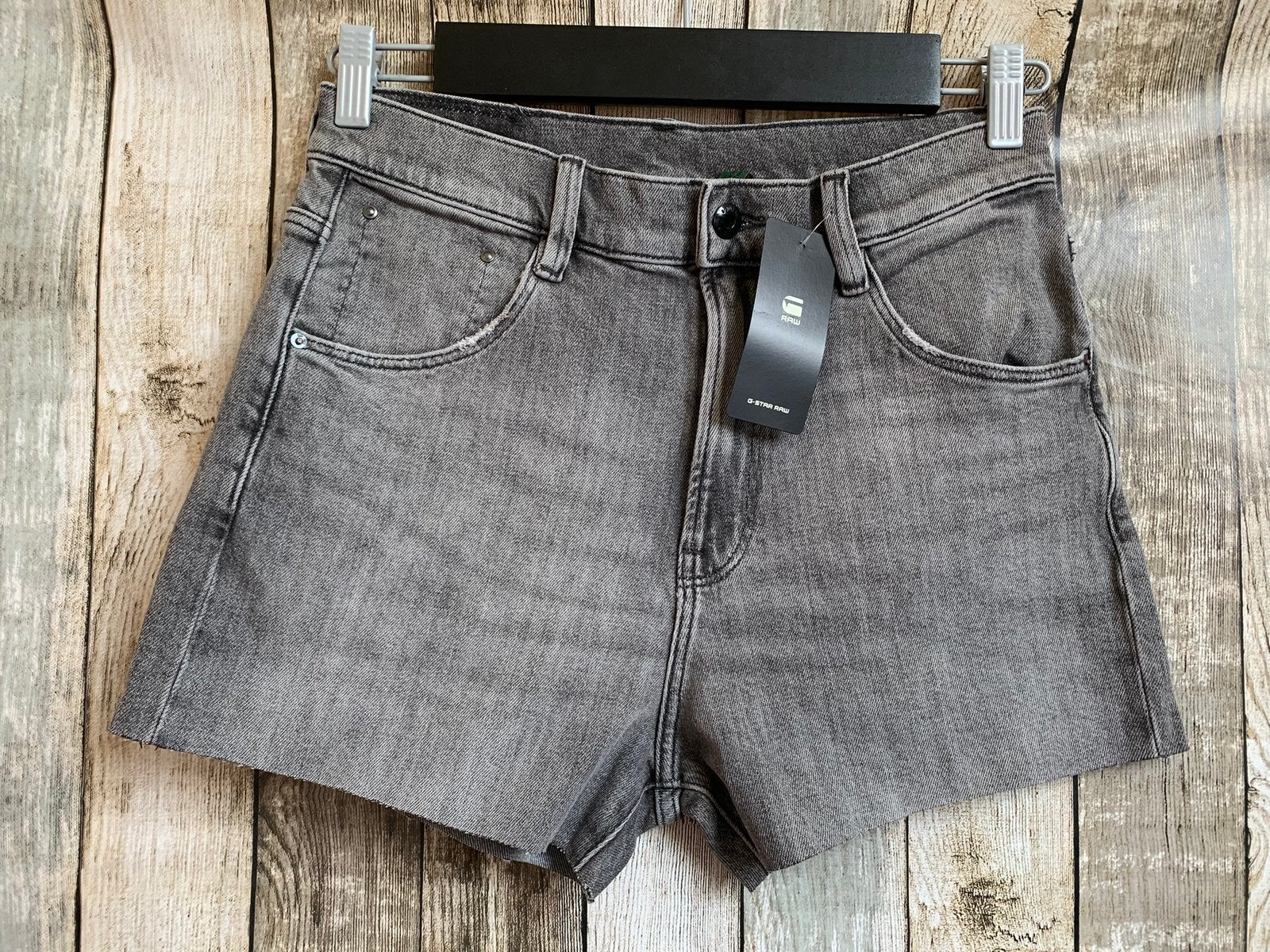 G-Star RAW grijze dames jeans short nieuw (Maat W28), Verzenden, Nieuw, Grijs, W28 - W29 (confectie 36)