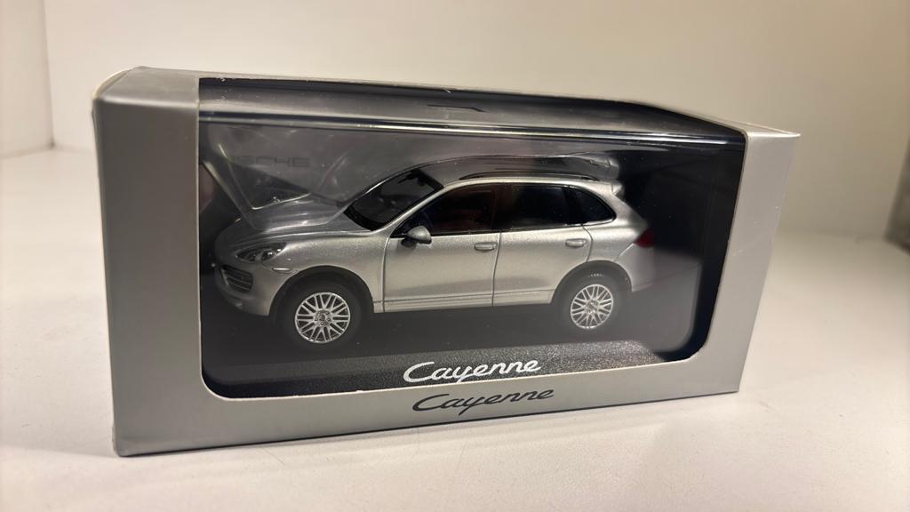 Porsche cayenne minichamps 1.43, Auto, Ophalen of Verzenden, MiniChamps, A