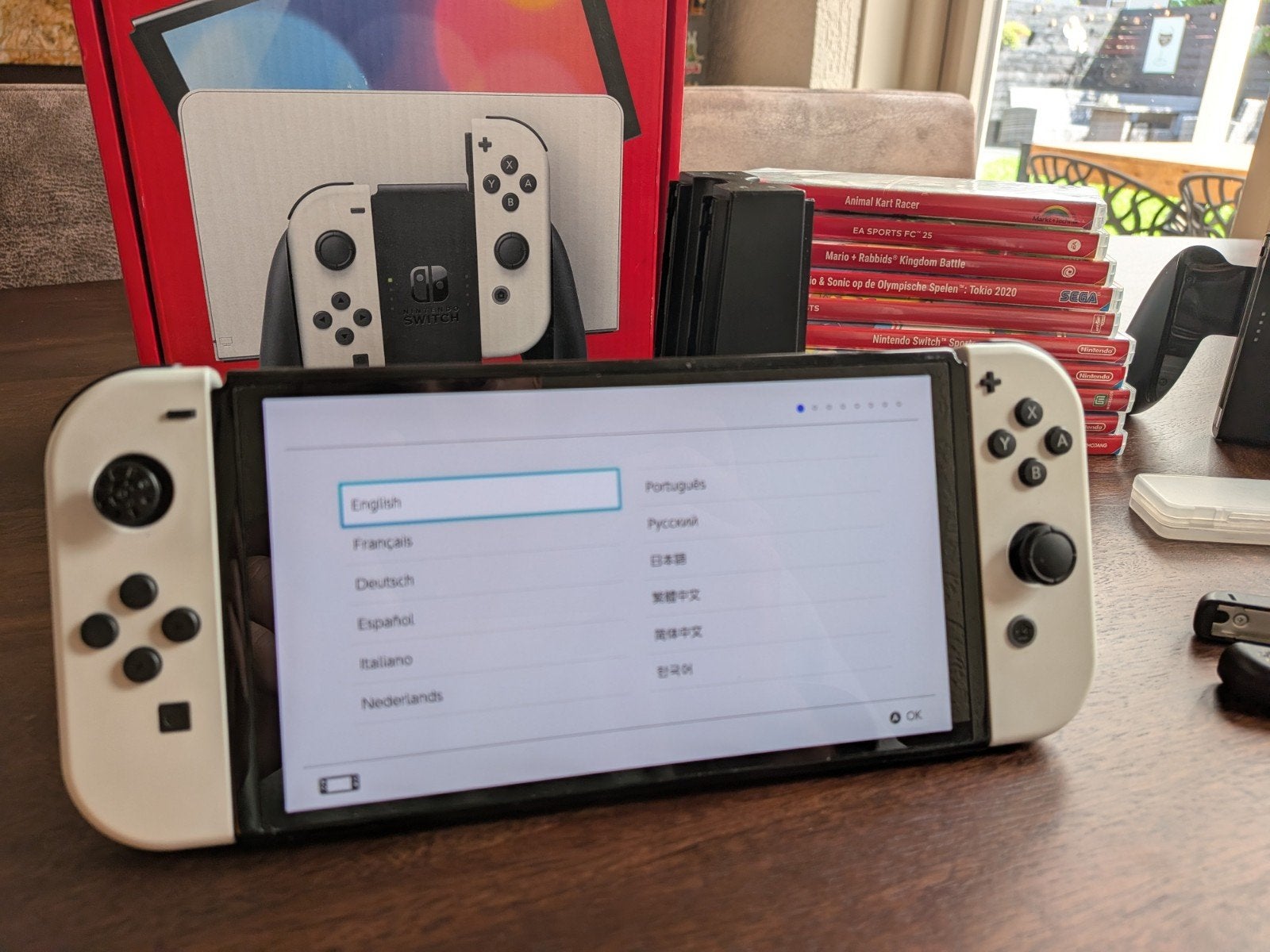 Nintendo Switch OLED met extra's, Gebruikt, Met 3 controllers of meer, Met harde schijf, Switch OLED