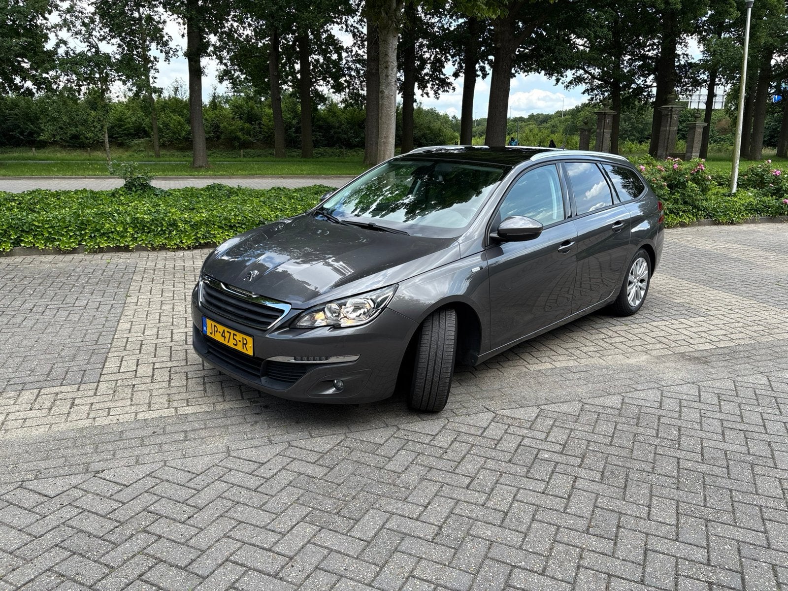 Peugeot 308 1.2 E-thp 81KW/110PK SW 2016 Grijs, Auto's, Peugeot, Voorwielaandrijving, 1199 cc, 1165 kg, Origineel Nederlands