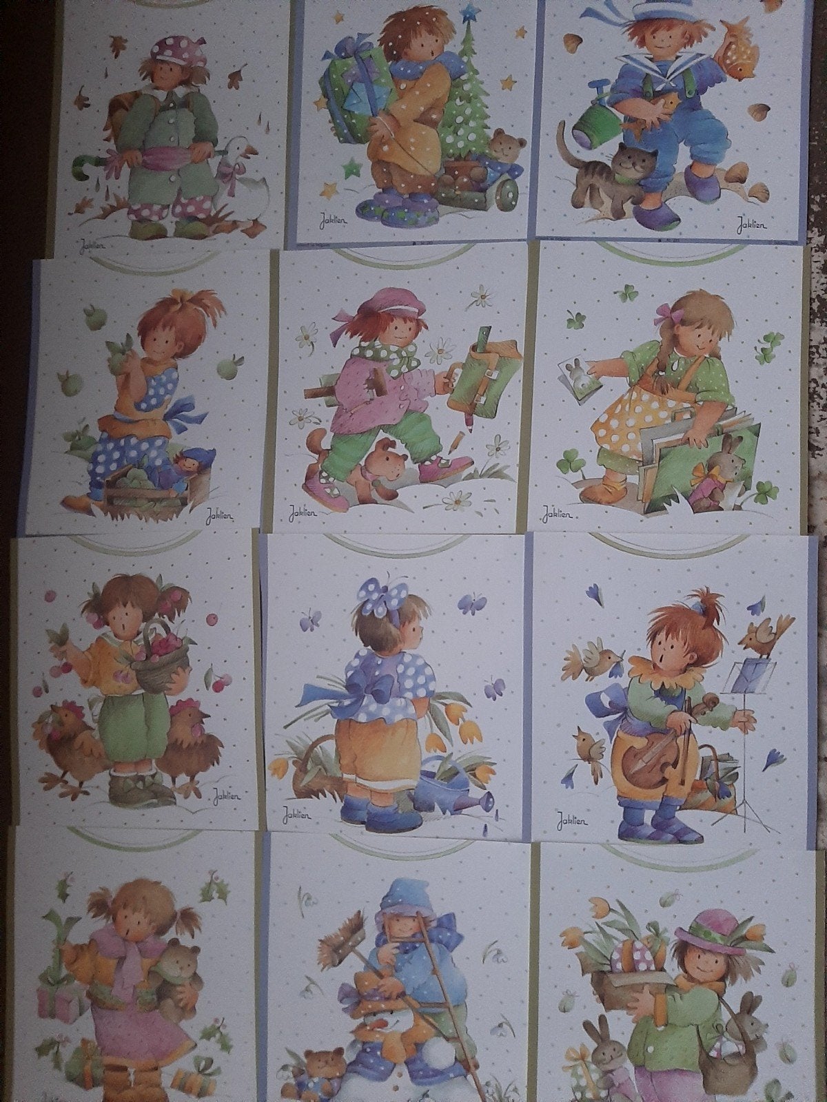 12 Vintage  illustraties van Jaklien Moerman   15.5x17 cm, Ophalen of Verzenden, 1980 tot heden, Knipsel(s)