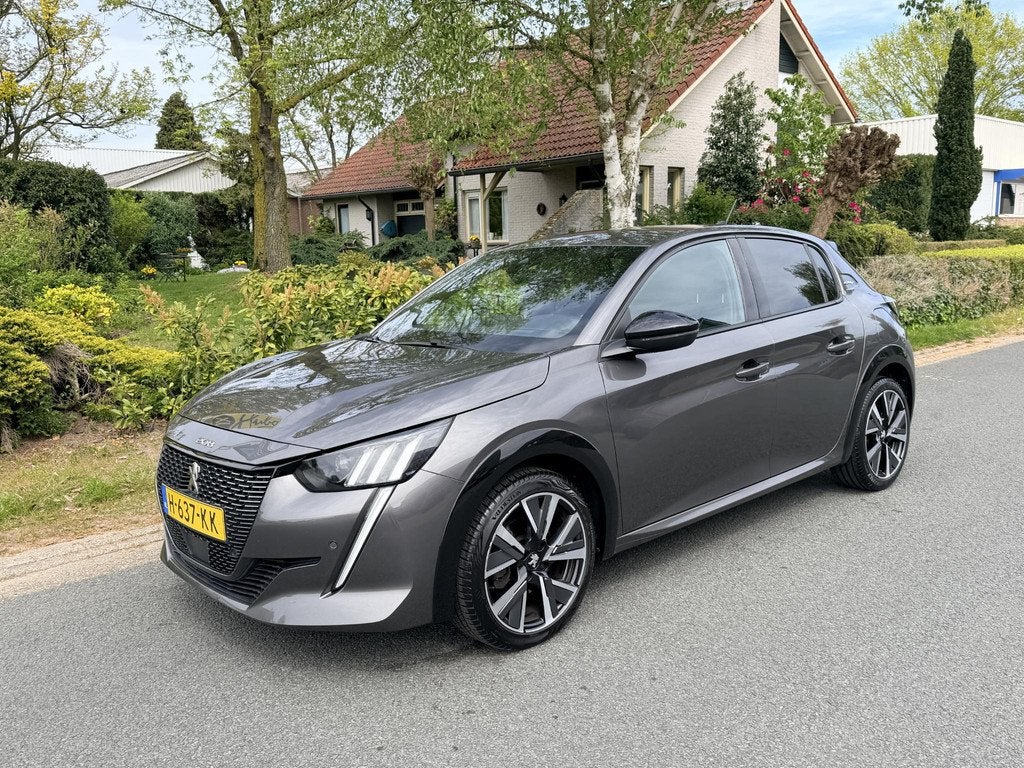 Peugeot 208 1.2 PureTech 102PK GT-Line•Leder•Camera, Voorwielaandrijving, Gebruikt, Euro 6, 49 €/maand