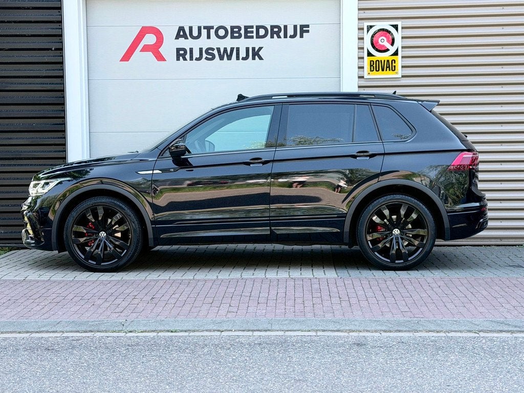 Volkswagen Tiguan 1.5 TSI 3x R-Line Pano/Keyless/AppleCarPla, Auto's, 12 maanden, 15 km/l, 4 cilinders, Alcantara
