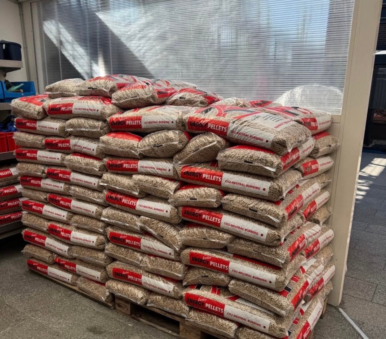 Houtpellets - Palletkachel brandstof - 15kg zakken, Tuin en Terras, 6 m³ of meer, Ophalen of Verzenden, Overige houtsoorten, Blokken