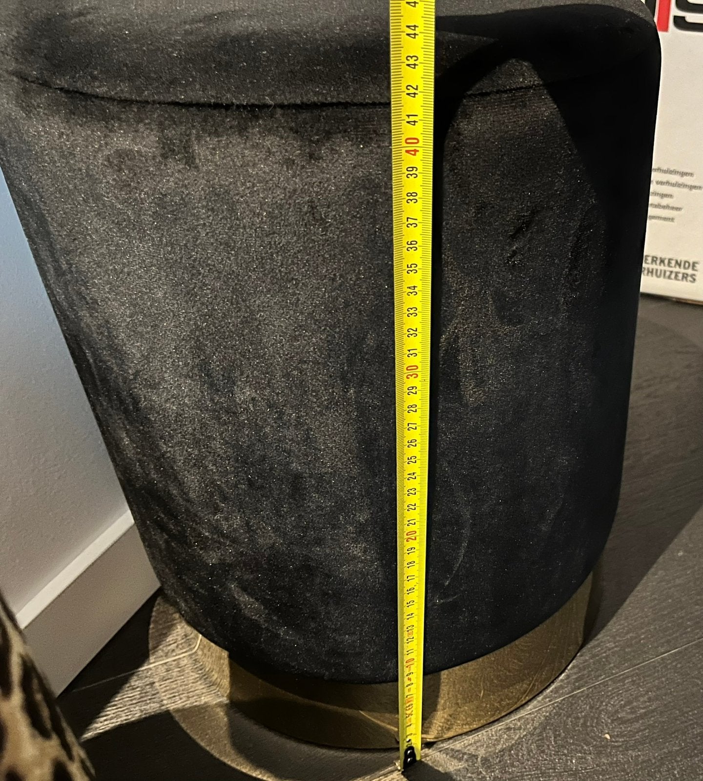Zwarte poef, Huis en Inrichting, Ophalen of Verzenden, Zo goed als nieuw, Rond, Minder dan 50 cm
