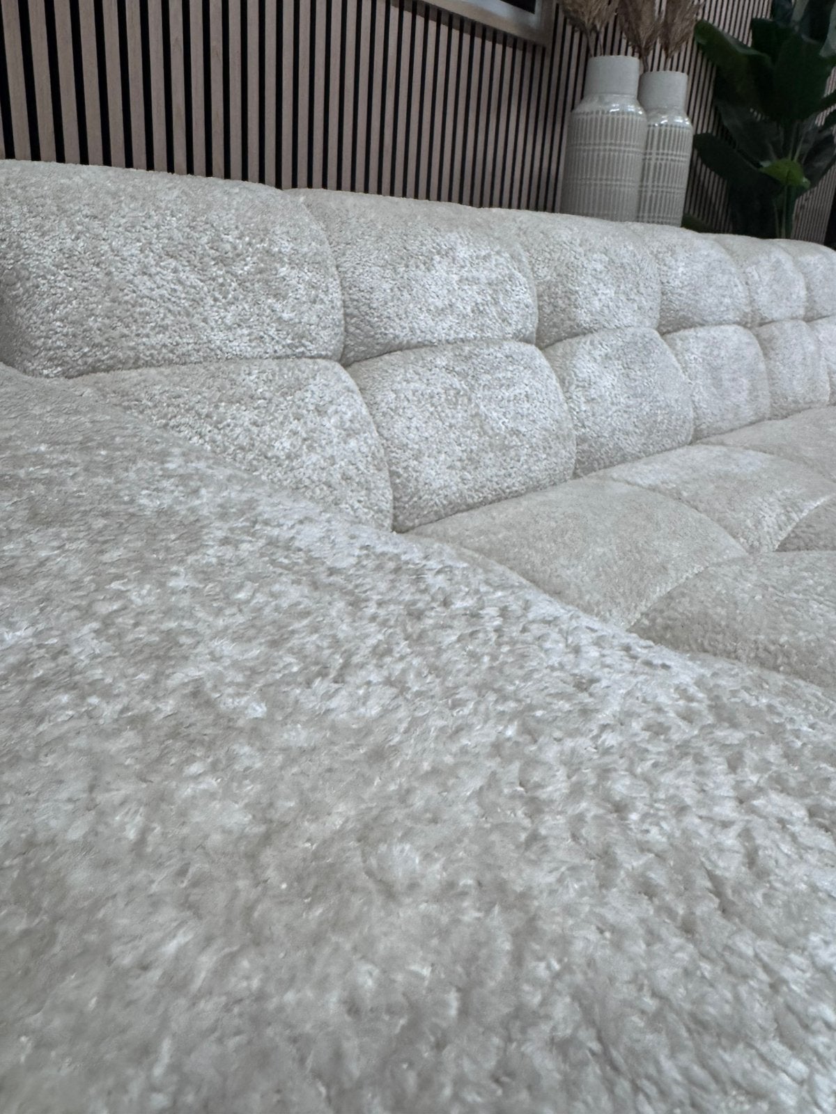 SHOWMODEL | Luxe Teddy Stof Hoekbank - Crème - 265 x 195, 250 tot 300 cm, -, -, Hoekbank