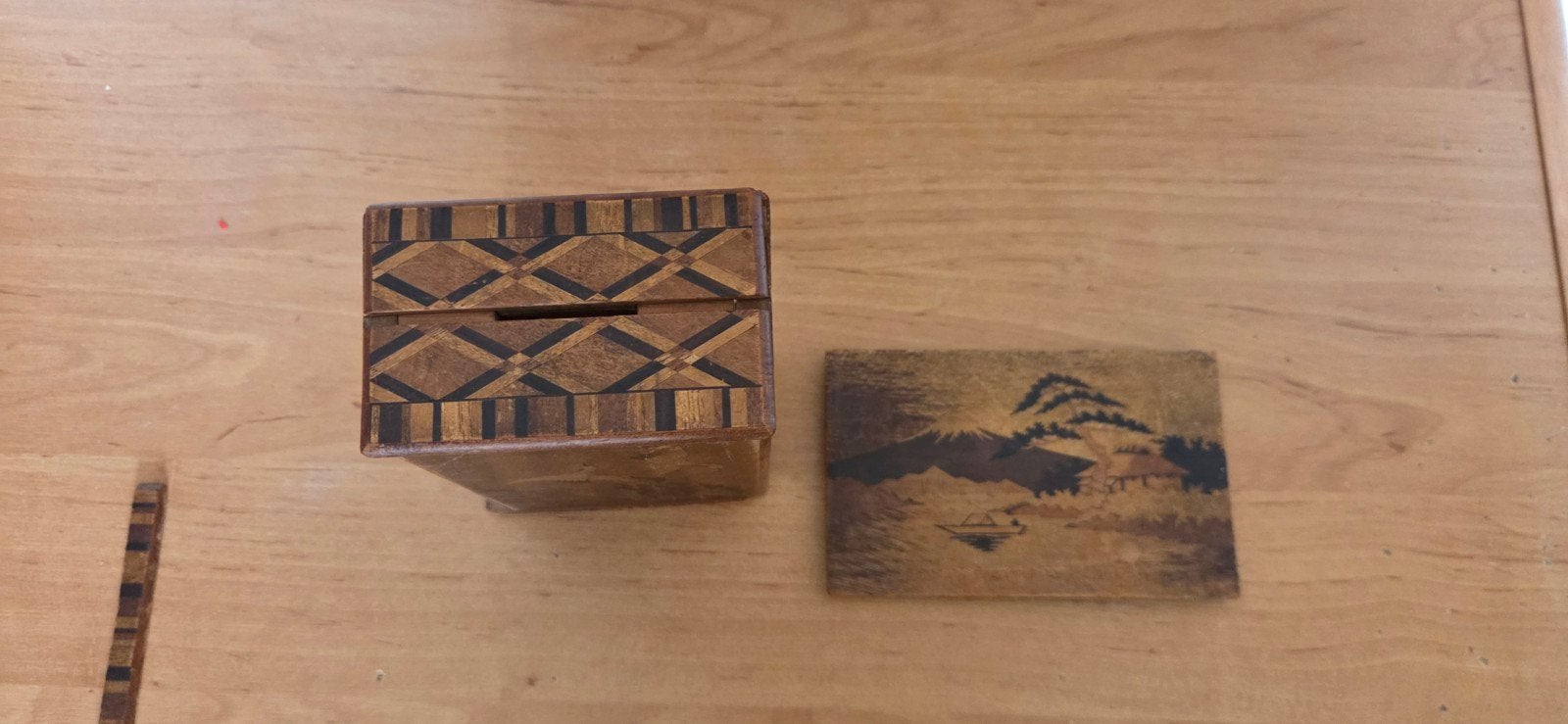 Vintage Japanse Houten Puzzeldoos met Intarsia, Antiek en Kunst, Ophalen