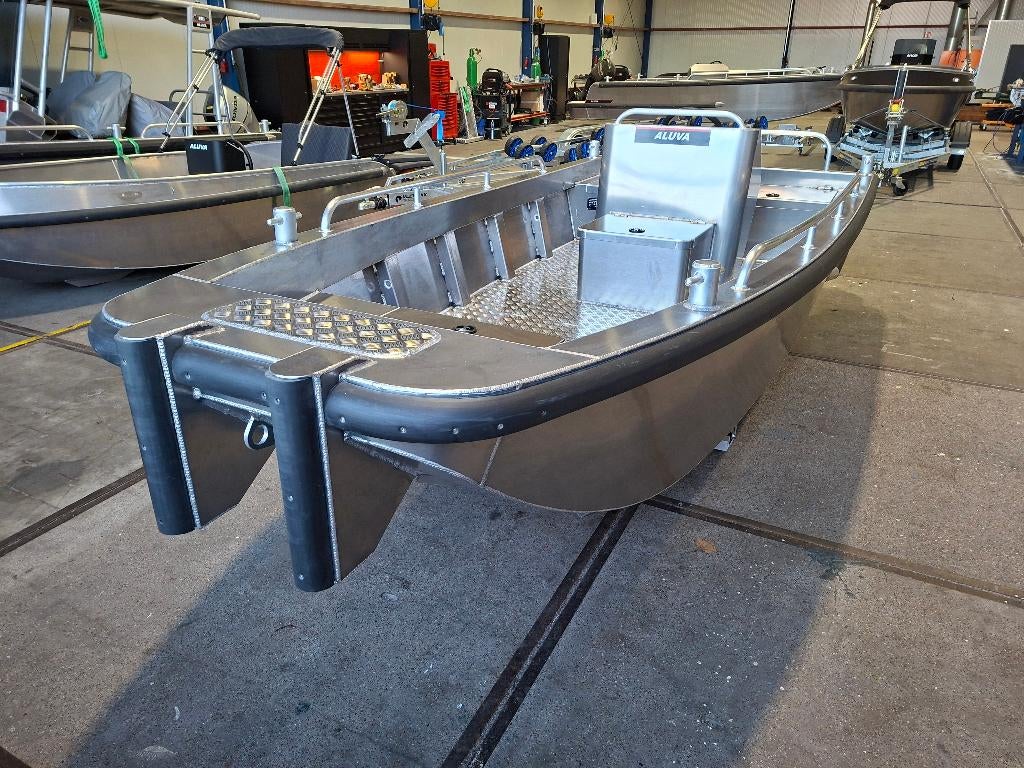 Aluva rolstoelboot werkboot, Watersport en Boten, Ophalen, 6 meter of meer, Aluminium, Zo goed als nieuw