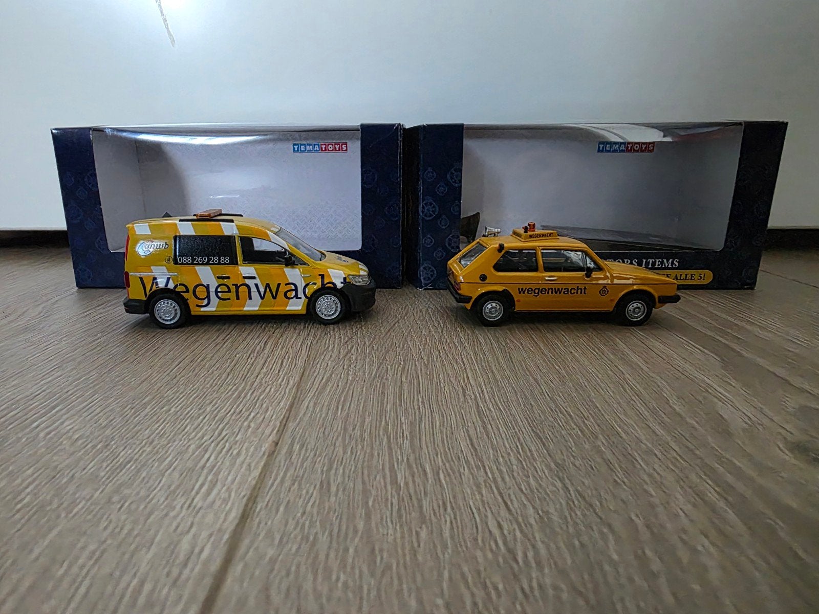 Wegenwacht modelauto's - Twee stuks in doos, Overige merken, 1:50 of kleiner, Auto, Nieuw