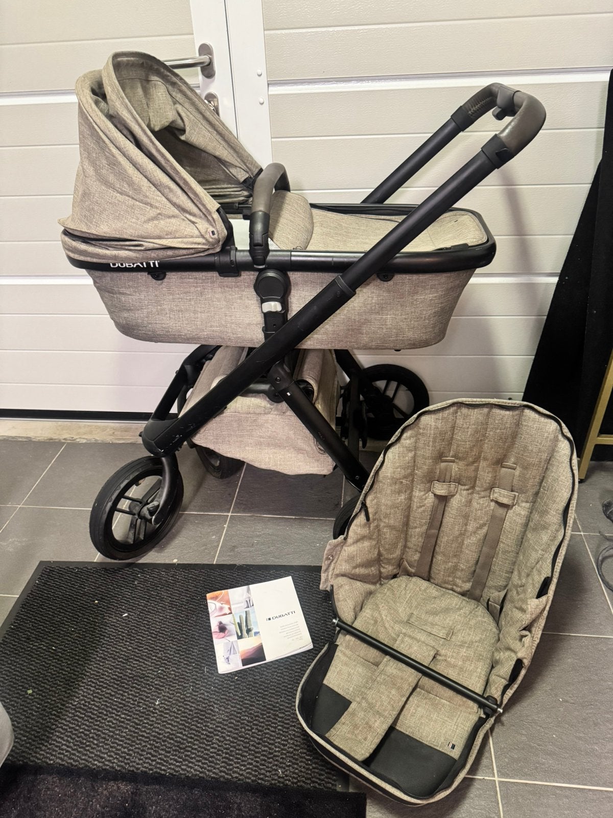 Dubatti kinderwagen – compleet met reiswieg, matrasje & zitg, Ophalen, Zo goed als nieuw, Overige merken, Verstelbare duwstang