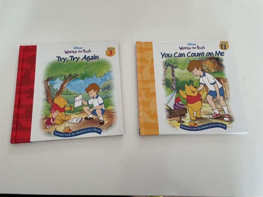 02 Disney Winnie the Pooh Books, Boeken, Ophalen, Zo goed als nieuw, Sprookjes