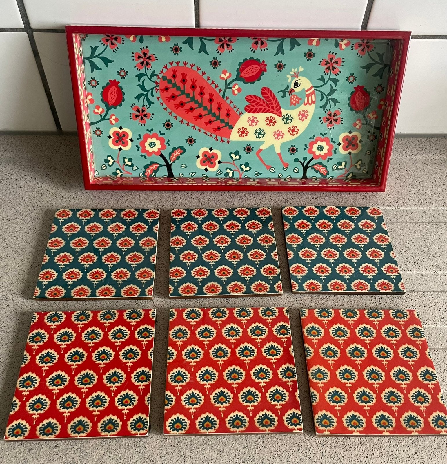 Chumbak dienblad met pauw en 6 onderzetters, Ophalen of Verzenden, Zo goed als nieuw, Rechthoekig, Hout