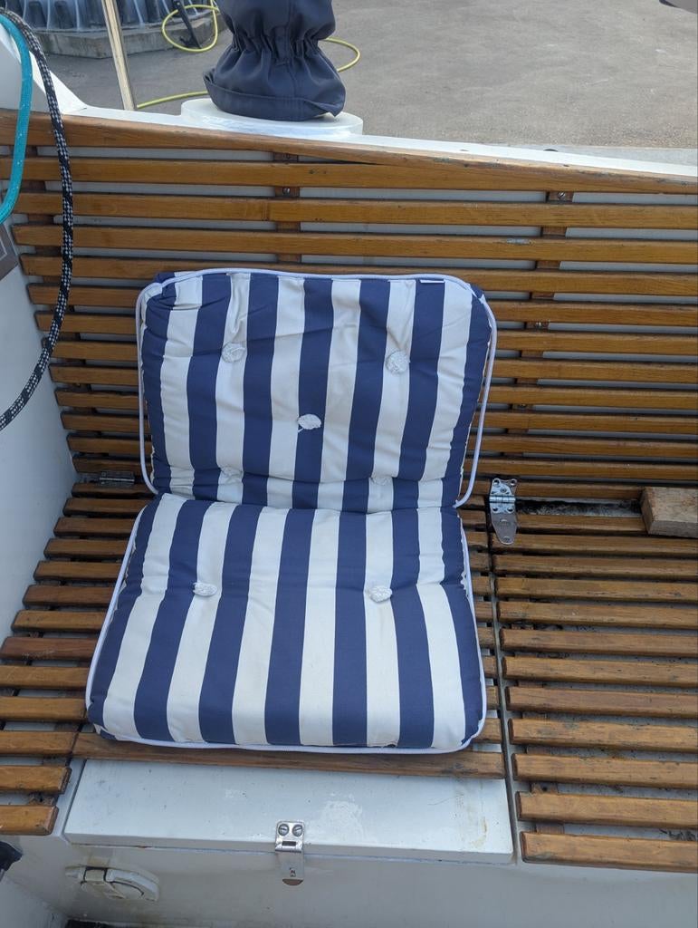Comfortabel gestreept bootkussen - blauw/wit, Watersport en Boten, Accessoires en Onderhoud, Ophalen of Verzenden