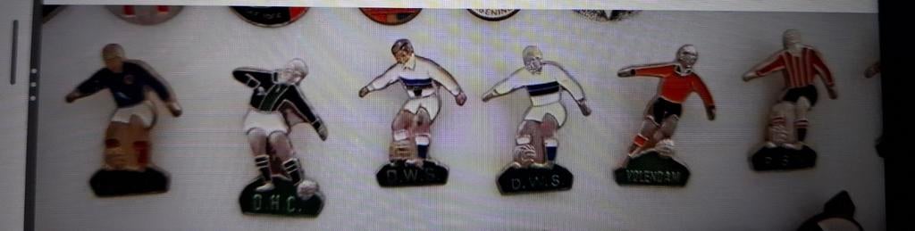 10 Speldjes jaren 60, Ophalen of Verzenden, Zo goed als nieuw, Sport, Speldje of Pin