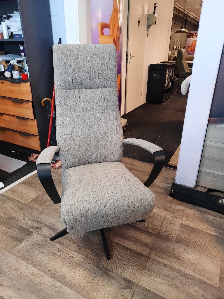 RELAXSTOEL TWICE 067+ XL VAN €4290,00 NU €1995,00, Huis en Inrichting, Ophalen of Verzenden, Nieuw, Metaal, 50 tot 75 cm