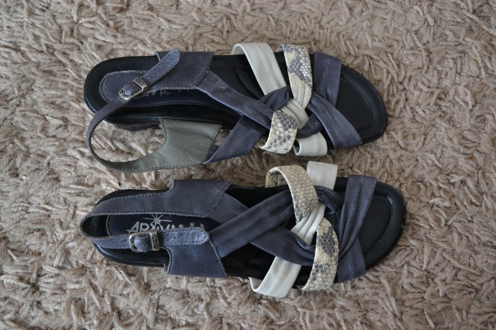 Leren sandalen van ARIVA maat 38, Overige kleuren, ARIVA, Gedragen, Sandalen of Muiltjes