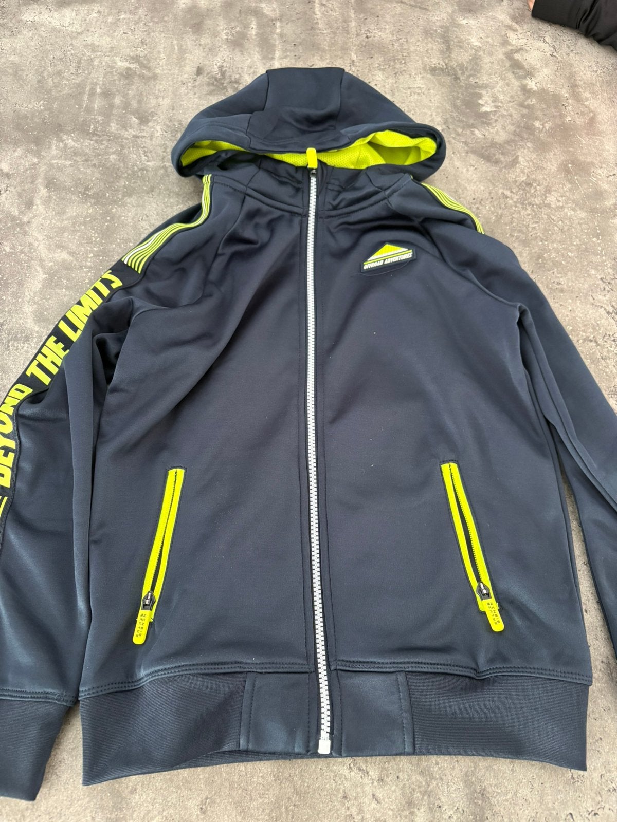 Mooi vest maat 146/152, Kinderen en Baby's, Kinderkleding | Maat 152, Ophalen of Verzenden, Zo goed als nieuw, Meisje, Trui of Vest