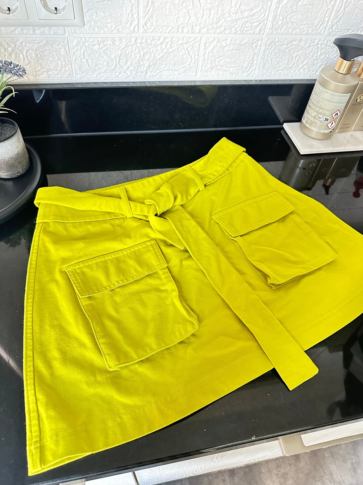 Zara Gele Minirok met Zakken en Strikceintuur, Geel, Ophalen of Verzenden, Zo goed als nieuw, Maat 34 (XS) of kleiner